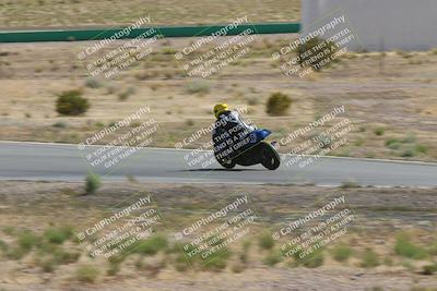 media/Apr-20-2025-AHRMA (Sun) [[393a79c373]]/Race/Group 12/Turn 4b/